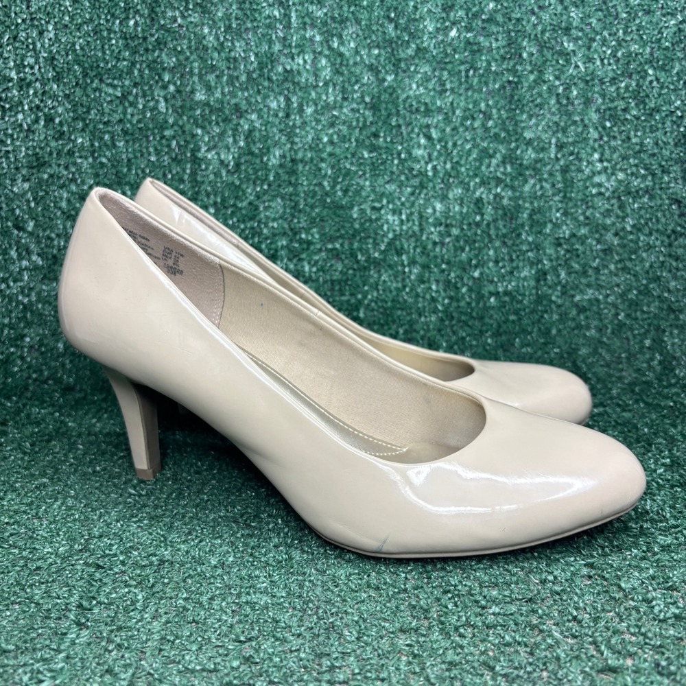 Comfort‎ Plus Predictions Pointed Patent Faux Leather Pumps Beige Womens 11 Wide